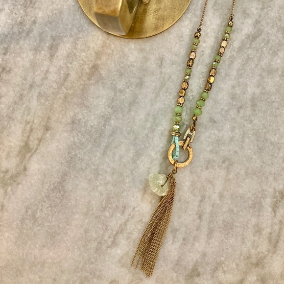 Beaded Green Stone Tassel Antique Gold Necklace - Picture 4 of 8
